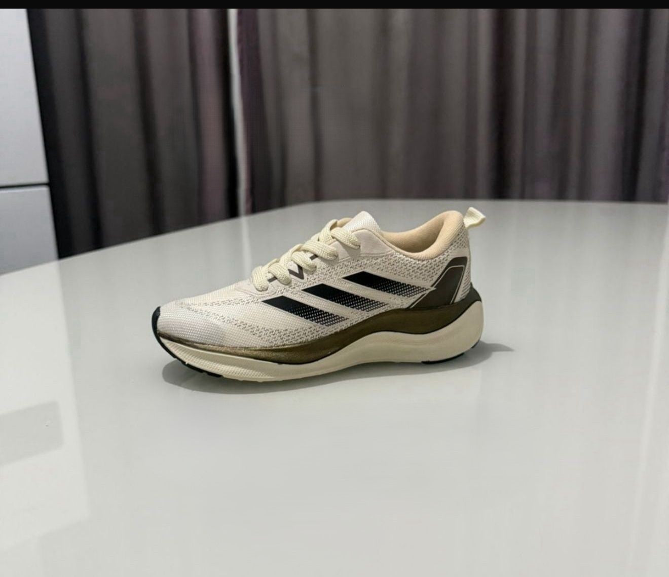Adidas - Café